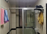 ���R����