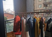 ���R����