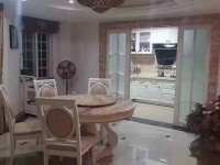 ���T����