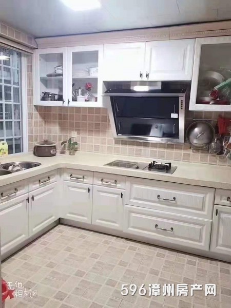 ���T����