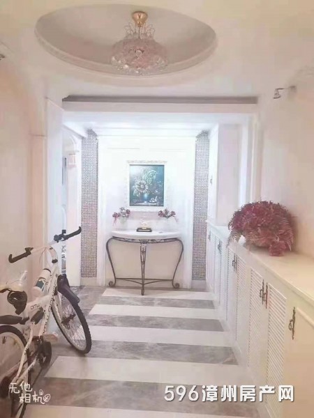 ���T����