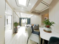 ���@����