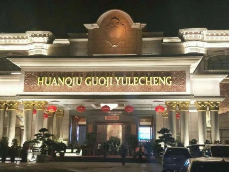 �� ��h ����H